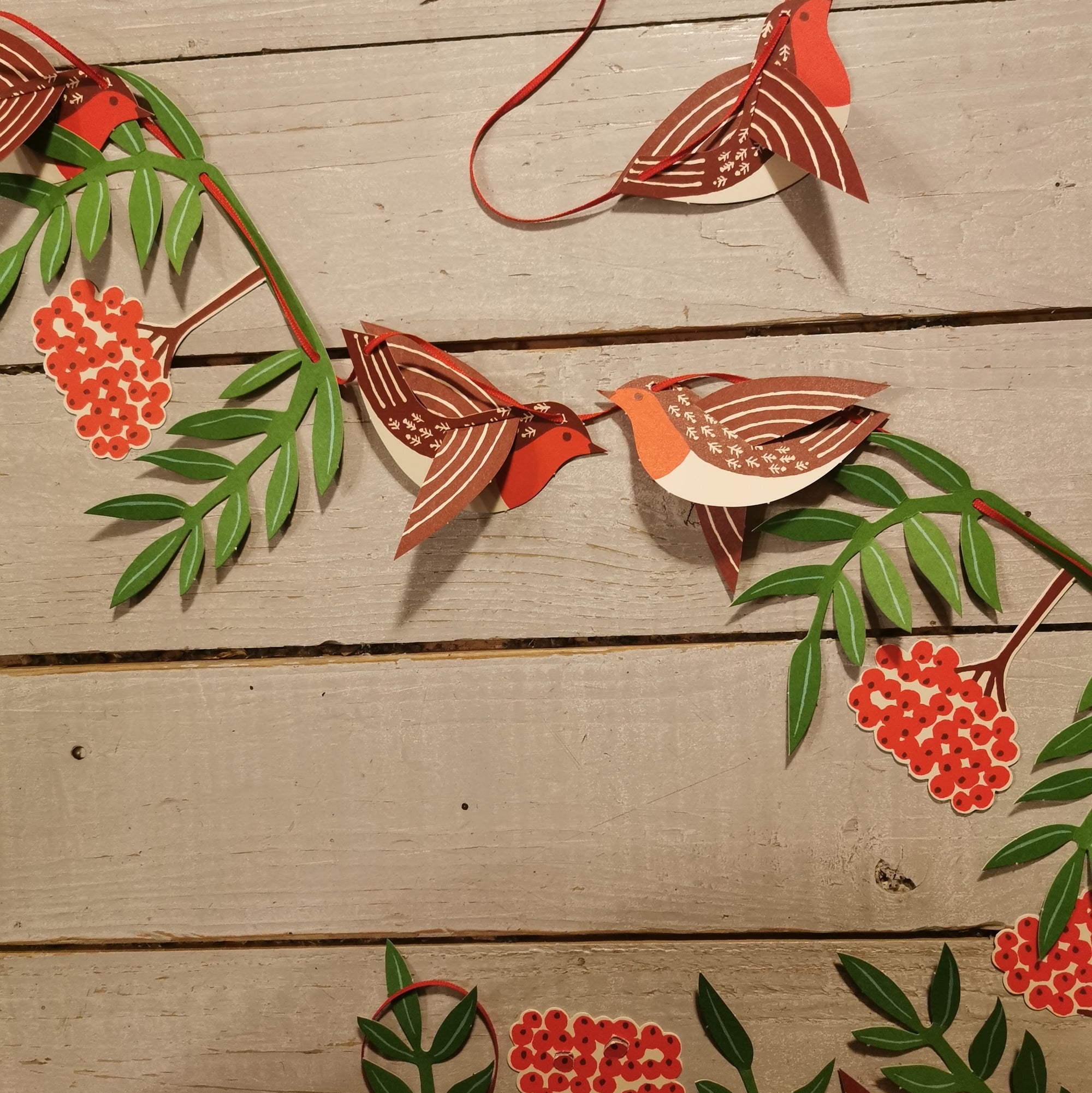 Robin und Rowan Girlande von Cambridge Imprint